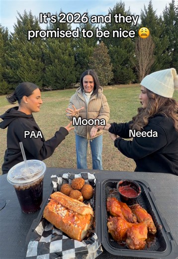 The cheese balls, chicken wings and the sandwiches from @Grazie Grazie are amazing! 😍 @Taaabbbyy @moona___moona @needalivinlife #rockpaperscissors #rockpaperscissorsfoodchallenge #foodchallenge #sistersisters #food