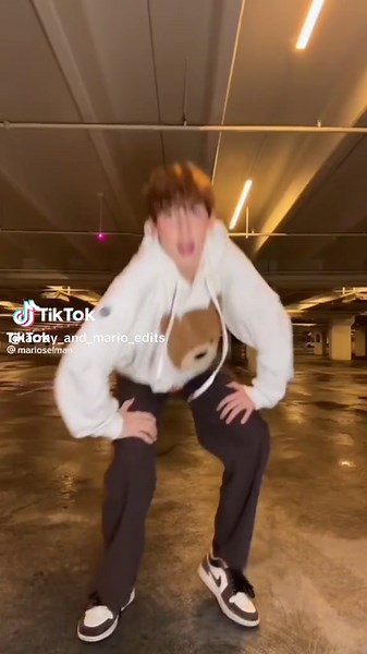 Mario y Larray: Amistad y Diversión