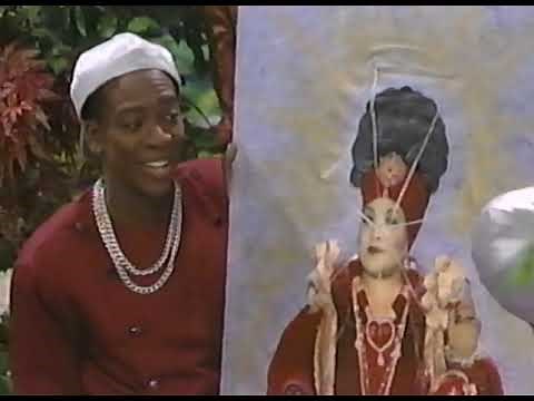 Helping Hands (Adventures in Wonderland Volume 2)