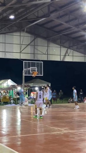 Two handed dunk😱🔥 #highlightseveryone #highlightseveryonefollowers2024シ゚ #highlightsシ゚ #nocopyrightinfringementintendedmusic #reelstrending | Rex Libodlibod