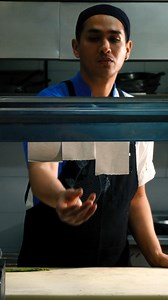 "El arte de la cocina del mar en su máxima expresión" Detrás de cada platillo hay pasión, técnica y los ingredientes más frescos. Descubre cómo nuestro chef transforma el mar en una experiencia inigualable. 🐟✨ ⚓ Reserva tu visita: 📍Los Mochis: (668) 812 1273 / 6688121428 / 6681179871 / 6688128637 📍Hermosillo: (662) 267 8801 📍Chihuahua: (614) 441 8110 | El Farallón