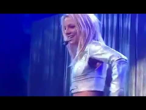 Oops I Did It Again - live in london | Britney Spears 2000