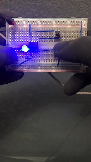 Flecha>otros>cancelar #circuito #led #protoboard #integrado555 #parati #fy #foryou #fyp #CapCut