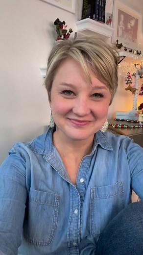 4.2K views · 66 reactions | Don’t miss Sarah’s book recommendations for kids 8-14! Her top picks for middle-grade 2023 books are: 1. Beneath the Swirling Sky 2. The Dragon and the Stone 3. The Vanderbeekers Ever After #readaloudrevival #bestbooksof2023 #readaloudfamily | Read-Aloud Revival with Sarah Mackenzie | Facebook