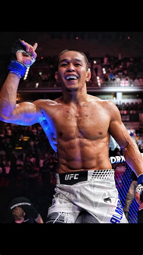 看格鬥 on Instagram: "Asu Almabayev comes back with A WHEEL KICK INTO A GILLY🔥 #UFCQatar"