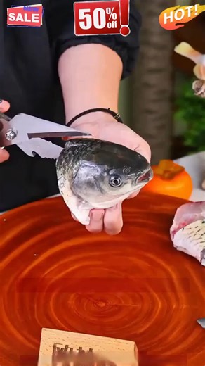 Effortless Kitchen Scissors for Quick Cutting