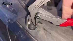 Car Clip Pliers, Panel Clip Removal Pliers, Professional Plastic Fastener Removal Tool for Removing Automotive Fasteners Clips Without Damage