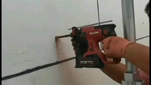 Tube Frame Scaffold Adjustable 2538 Scaffolding Screw Wall Tie With Couplers