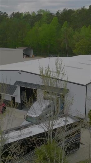 Go behind the scenes with Farthing Racing as they prep their 2025 Yamaha WaveRunner racecraft for the P1 AquaX Pro Enduro tour opener in New Orleans this weekend. The Yamaha SVHO engines are hot, the pressure’s high, and the bayou is about to explode with speed. Step inside the shop at Farthing Racing as they gear up for Round 1. 📹@farthingracing #yamaha #waverunners #racing #p1aquax | Yamaha WaveRunners