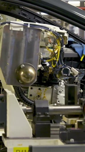 How Robots Build Cars