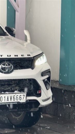 Ayaan ashiq lone | ❄️🎄 . #reels #viral #explore #instagood #fortunerclub exploremore fortuner | Instagram