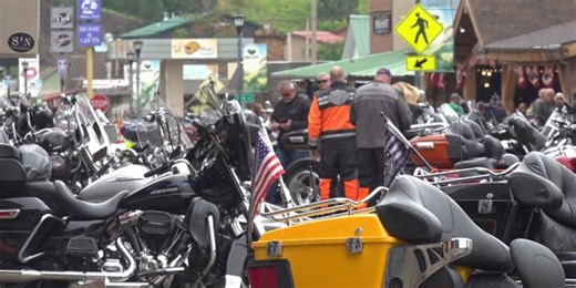 Sturgis kicks off 85 Rally with Parade