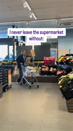 Morgane Leten on Instagram: "What are your must-haves? 👇 #nutrition #healthylifestyle #womenshealth #cyclesyncing #pms"