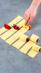 Dessert in 5 minutes! Just puff pastry and 2 apples Ingredients puff pastry: 700 g (25 oz) strawberry jam: 70 g (2.5 oz) red apples: 3 pc lemon juice: 20 ml (0.7 fl oz) brown sugar: 30 g (1.1 oz) cinnamon: 5 g (0.2 oz) raisins: 30 g (1.1 oz) walnut: 150 g (5.3 oz) strawberry jam: 20 g (0.7 oz) eggs: 1 pc milk: 25 ml (0.8 fl oz) brown sugar: 20 g (0.7 oz) butter: 80 g (2.8 oz) corn starch: 40 g (1.4 oz) milk: 500 ml (17 fl oz) sugar: 30 g (1.1 oz) dark chocolate: 100 g (3.5 oz) dark chocolate: 5 