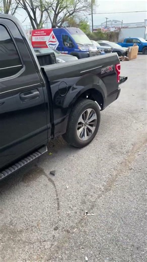 2020 ford f150 hyper flashing but the outside lights normal. Blinker indicator flashing fast