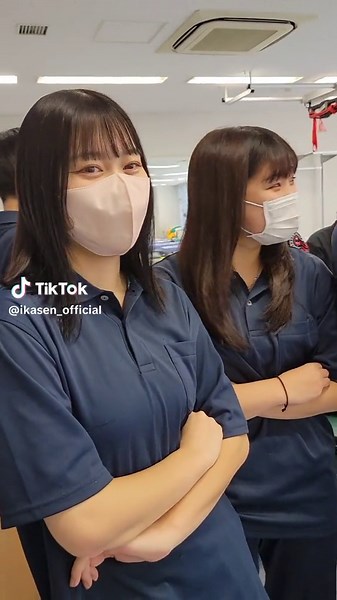 手洗いの練習と医療系専門学校の役割