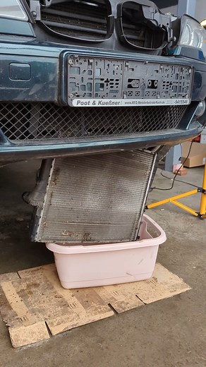 76K views · 1K reactions | #BMW #E46 #radiator #repair #diy | Marius RBE | Facebook