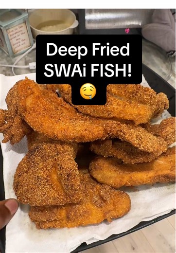 #fishtok #fish #friedfish #fishing I cooked some Swai Fish. The method I used was deep frying the Sway fish to give an extra crispy crust. Swai fish is one of the More heathy fish that became really popular over the last 10 years. It’s a really good addition to your diet offering a clean white meat, and a mild taste.