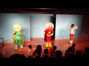 アンパンマンミュージアムのステージショー！歌のメドレーでアンパンマンたちが大活躍！