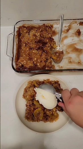 Mock Apple Crisp With Zucchini