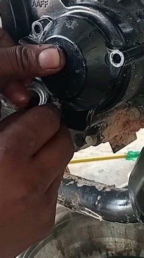 hero passion Pro bs6 oil filter change #automobile #bike #youtubeshorts #hero #bs6bike #shorts