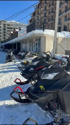 Skutery w Gruzji :) pogoda jest :) śnieg jest :) po świętach się widzimy :) #gruzja24 #snowmobietours #snowmobile #snowcat | Snowcat - snowmobile and snowbike tours