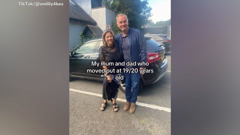 Parents’ Sarcastic Text To Daughter, 27, Makes Point About Gen Z