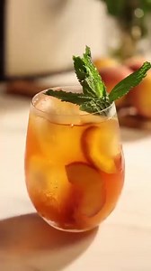 4.9K views · 39 reactions | once you go True Lime, you don't go back  Our crystallized lemon and lime powders are:  made with simple, clean, Non-GMO ingredients  0-sugar, 0-calories  great in Diet Cokes  | True Lemon | Facebook