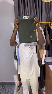 DETAILS 👇 FABRIC : ITALIAN VIRGIN COLOR : ARMY GREEN COLOR COMBO : CARTON COLOR SLEEVE : 3/4 SLEEVE FOR MORE ENQUIRE SEND US A DM OR Via WHATSAPP 2349047095497 | Kay fashion