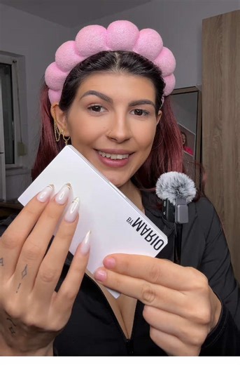 Make-up cu produsele de la @Sephora Romania Părerea mea despre produse: ✨ Pai Glow – Este ok, dar nu este „wow”. Își face treaba, însă nu m-a impresionat foarte mult. ✨ Anastasia – Cremă gel pentru sprâncene – Este super! Chiar o recomand 😍 Se aplică ușor și rezistă foarte bine. ✨ Anastasia – Eyeliner – Din păcate, nu mi-a plăcut deloc. Se usucă foarte repede și este destul de greu de utilizat 😞 ✨ Paleta Make-up by Mario – Superbă! Foarte pigmentată, ușor de folosit și are niște culori absolut