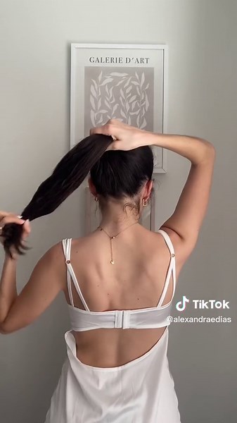 High Ponytail with Curls Tutorial