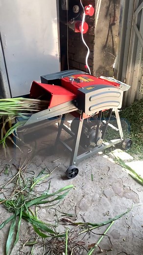 Chaff Cutter | Hight Speed Chaff Cutter | Chara Kutrai Wali Machine | چارہ جات کی کترائی والا ٹوکا | #SobyAgroMachinery Subscribe here: https://bit.ly/3LZaPiy Contact for more information call/whatsapp . https://wa.me/923008626095 . https://wa.me/923008626094 . https://wa.me/923018616056 . https://wa.me/923008716095 . https://wa.me/923008626056 . https://wa.me/923008716056 . https://wa.me/923008626170 Visit Now: Soby Agro Machinery near WAPDA Office Circular Road Daska, Sialkot. 2nd Showroom Sag