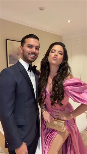 Camila Guiribitey on Instagram: "Ready for 2026. ————————————————————————————- Acompáñanos arreglarnos juntos para recibir el 2026. Aquí les dejo cómo pueden ganarse un regalo: 🚨 P.S. Si adivinas la cantidad exacta que llevo en mi mano te estaré comprando un regalo de una de las tiendas que llevo en mi muñeca. Como participar 🚨 : 1-Comenta la cifra que crea que hay en mi mano. 2- Hazle tag a 3 personas que aún no me sigan para que también se ganen un premio. 3- Debes seguirme en todas mis rede