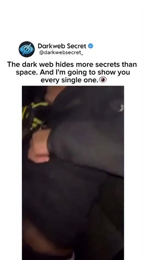 Darkweb Secret on Instagram: "Just @darkwebsecret_ 日本利用压电瓷砖将脚步转化为电能。这些瓷砖捕捉来自你脚步的动能。当你行 走时,你的重量和动作会对瓷砖产生压力。瓷砖会轻微弯曲,从而产生机械应 力。瓷砖內部的压电材料将这种应カ转化为电能。每一一步都会产生少量电荷,而 数百万步结合在一起就能产生足够的电力来驱动ED灯、数字显示屏和传感器。 在像涩谷车站这样繁忙的地方,每天大约有 240万个脚步为这一系统作出贡献。 这些电能可以被储存或立即使用,从而减少对传统电カ来源的依赖,井支持可持 续的城市基础设施。这神方法将日常运动转化为实用的可再生能源#日本 #知识 #事实#你知道吗 #推荐 #科技 #创新 #历史#技术#实验 #热门"