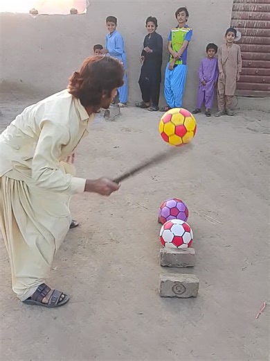 Ball Throwing Challenge: Test Your Skills!