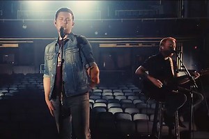 WATCH: Scotty McCreery Puts Acoustic Spin on 'Five More Minutes'