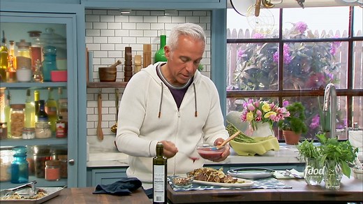 Geoffrey Zakarian tops his pork tenderloin with a sweet, fruity glaze that packs some savory heat! Watch #TheKitchen > Saturdays at 11a|10c and subscribe to discovery to stream the entire library and so much more: https://links.discoveryplus.com/aWGKoY3dygb. #discoveryplus Get the recipe: https://foodtv.com/3c9jLRG. | Food Network