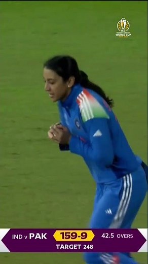 The moment India completed a comprehensive win over Pakistan at #CWC25 👏