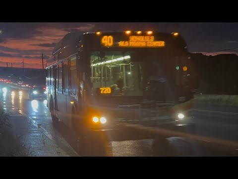 Thebus Honolulu Bus' 911 New Flyer DE40LFR Route 40 Honolulu-Ala Moana Center