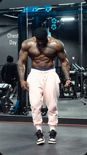 143K views · 11K reactions | No fluff. Just chest work. Chest day breakdown:  Incline DB Press – 4x12  Cable High-to-Low Single Arm Fly – 4x12  Decline DB Press – 4x12  Superset: Dips (forward lean) + Deficit Push-Ups – 4x15 Focus stayed on full range and contraction. That’s how you grow, not chasing numbers, chasing quality. | Myron Jackson | Facebook