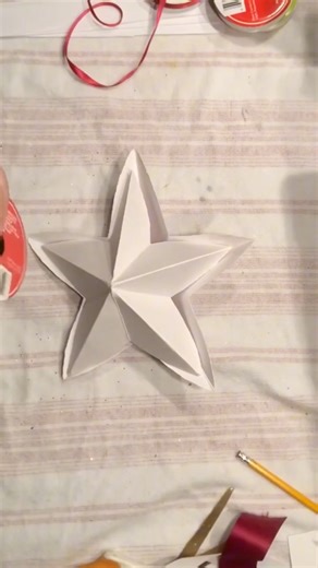 Let’s make easy 3D Star as my mama taught me 🥰 #christmasdecor #EasyStar | Just That Perfect Piece