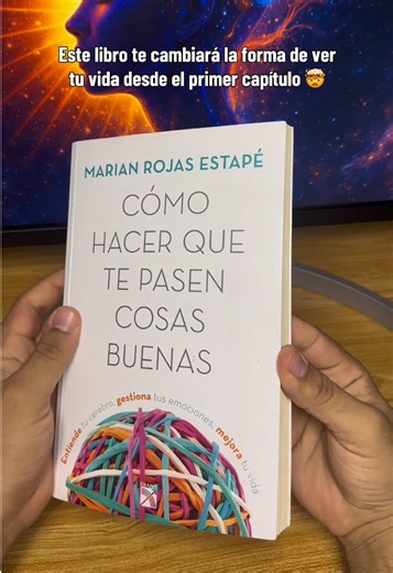 Cómo hacer que te pasen cosas buenas explica cómo tu mente, tus emociones y tu forma de interpretar la vida influyen directamente en tu bienestar y en las oportunidades que atraes. La psiquiatra Marian Rojas Estapé combina psicología, neurociencia y experiencias reales para mostrar cómo gestionar pensamientos negativos, controlar el estrés y mejorar tu relación contigo mismo. Este libro es ideal para quienes buscan equilibrio emocional, crecimiento personal y herramientas prácticas para vivir co