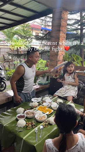 Kim Dimalaluan on Instagram: "Safe sa hugasin 😂 Kamayan tayo 👋"