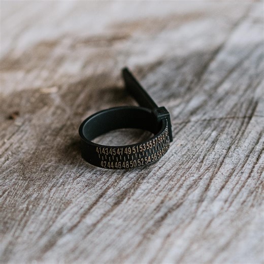 Ring Sizer Measuring Tool – Find Your Accurate Ring Size Before Ordering, Adjustable Plastic Finger Gauge - Etsy