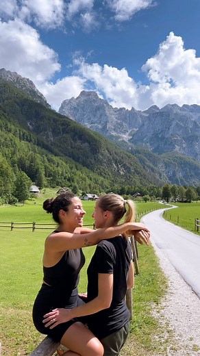 Vivi 👩🏽🇧🇷& Becky 👩🏼🏴󠁧󠁢󠁥󠁮󠁧󠁿 Europe by Campervan on Instagram: "Interesting facts about Slovenia 🇸🇮 ⠀⠀⠀⠀⠀⠀⠀⠀⠀ 🐻 Slovenia is home to one of the largest brown bear populations in Europe 🍷 It produces world-class wine, and they keep most of it in the country, exporting less than 10% of it abroad 🌱 More than 54% of the land is protected, making it the second highest rate of protected land in the world! 🤬 There are no vulgar curse words in the Slovenian. Some popular curse words tran