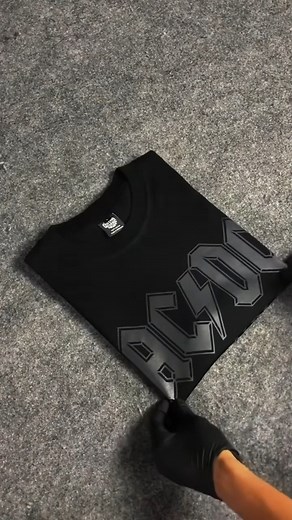 Heavy riffs, lightweight cotton. 🎶 You can order here: https://rock-instinct.com/collections/ac-dc/products/aadd-2d-291025100-shirt-sweatshirt | AC/DC Forever Loud