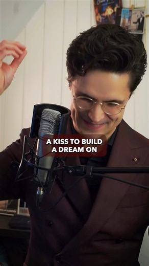 A Kiss To Build A DREAM On ❤️