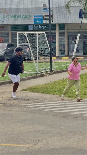 Yo también voy para allá! 🤭🏃🏽‍♂️ #andycortes #comedy #funny | comedy