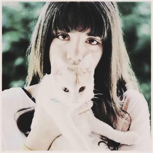 I made this in study hall while some random guy was looking over my shoulder and breathing down my neck to look at my damn phone… gulp…. #laratolosa #laratolosaedit #laratolosachanetonedit #laratolosaedits #capcut