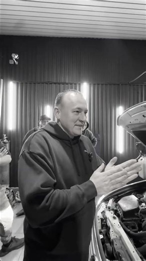 W 210 E 55 Kompressor vs Lexus GS 350 Kompressor Tom's - Who do you think will win this race?